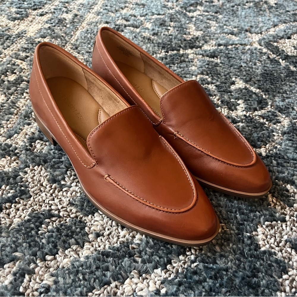 ⭐️Price dropped!⭐️ NWT Aerosoles East Side loafer (8.5)